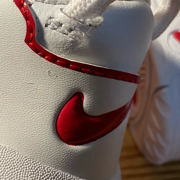 Nike Amore Untempo Qs Sneakers