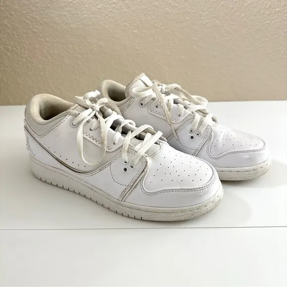 Nike Kids Air Jordan 1 Flight 2 Low White Sneakers Size 5YW