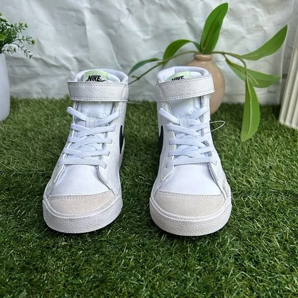 Nike Kids' Blazer Mid '77 High TopSneaker size 12.5C  NEW 'White Black Volt'