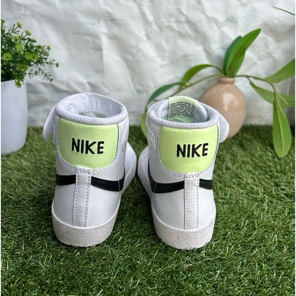 Nike Kids' Blazer Mid '77 High TopSneaker size 12.5C  NEW 'White Black Volt'