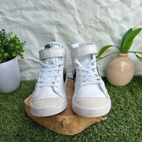 Nike Kids' Blazer Mid '77 High TopSneaker size 12.5C  NEW 'White Black Volt'