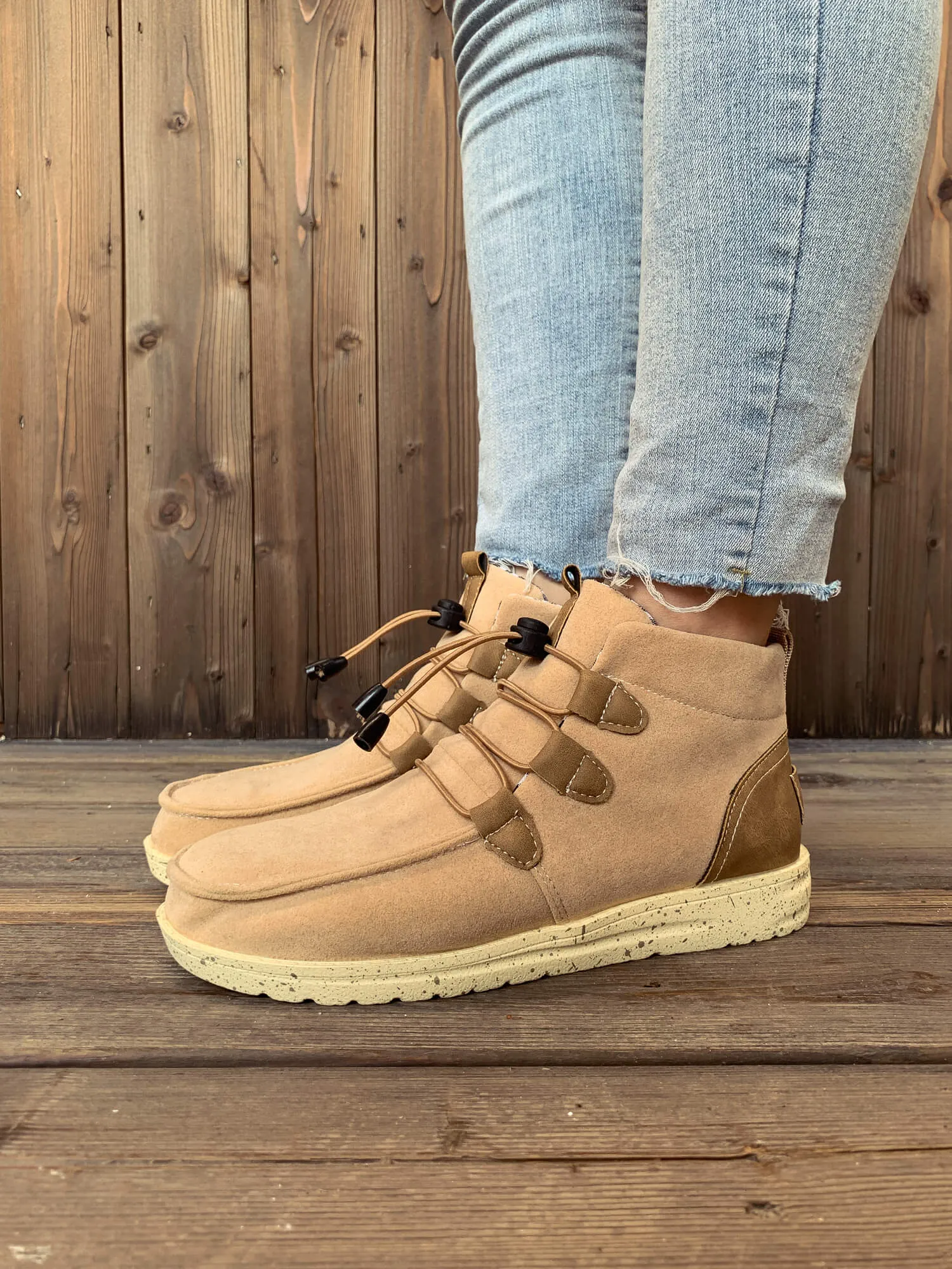 Nirvana Beige Bungee Lace-Up Casual Sneaker