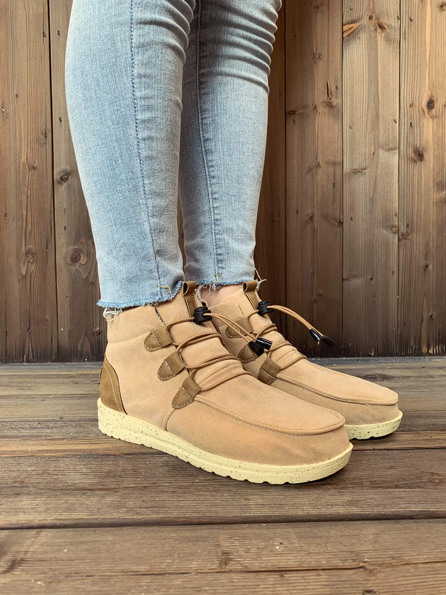 Nirvana Beige Bungee Lace-Up Casual Sneaker