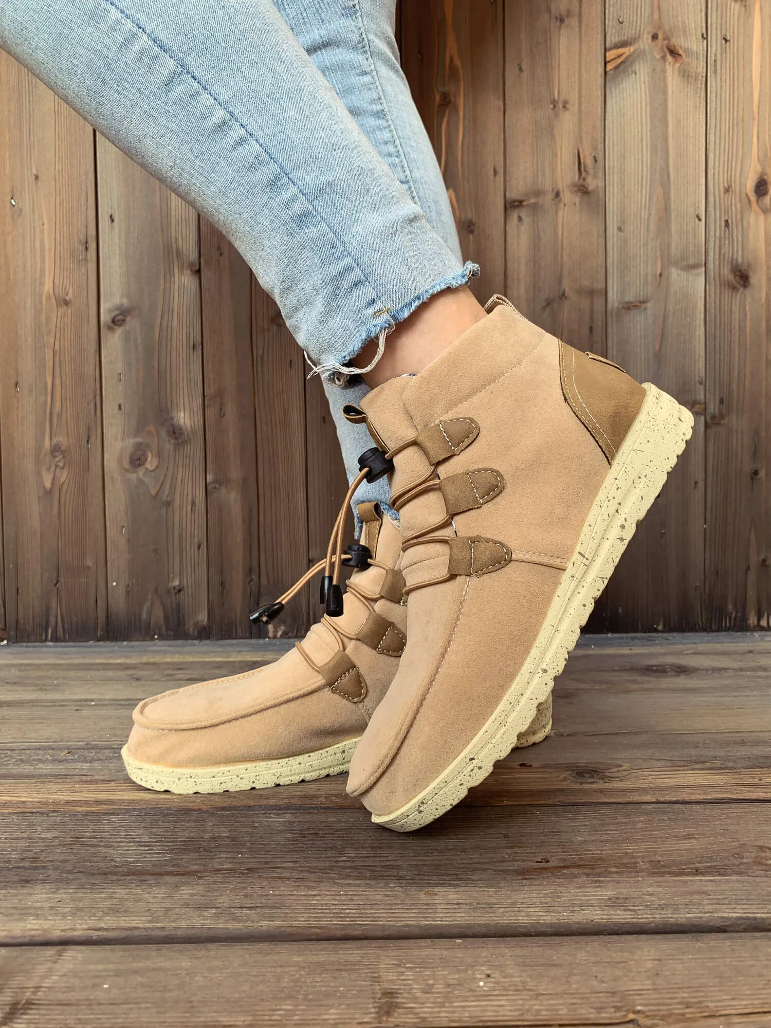 Nirvana Beige Bungee Lace-Up Casual Sneaker
