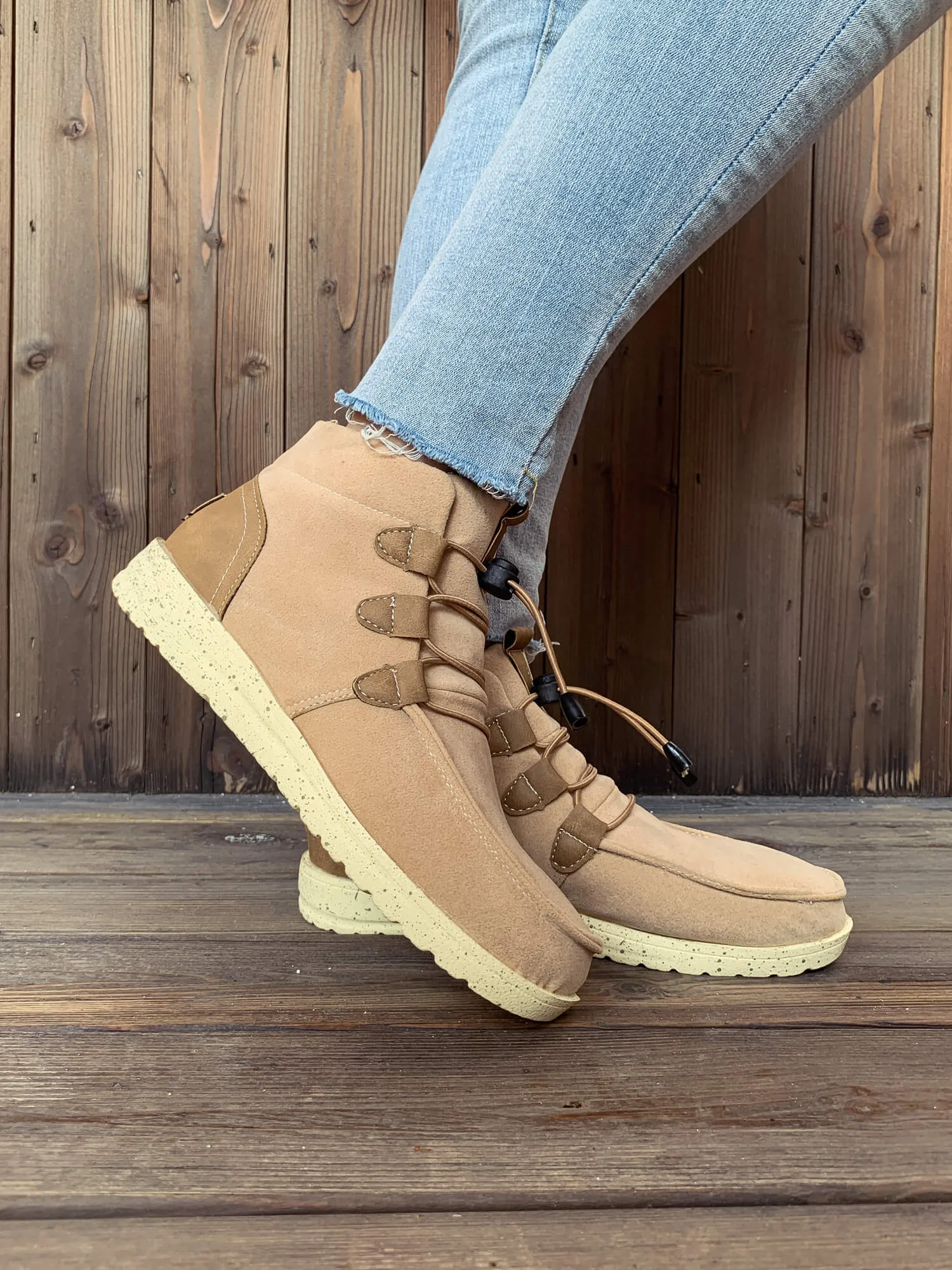 Nirvana Beige Bungee Lace-Up Casual Sneaker