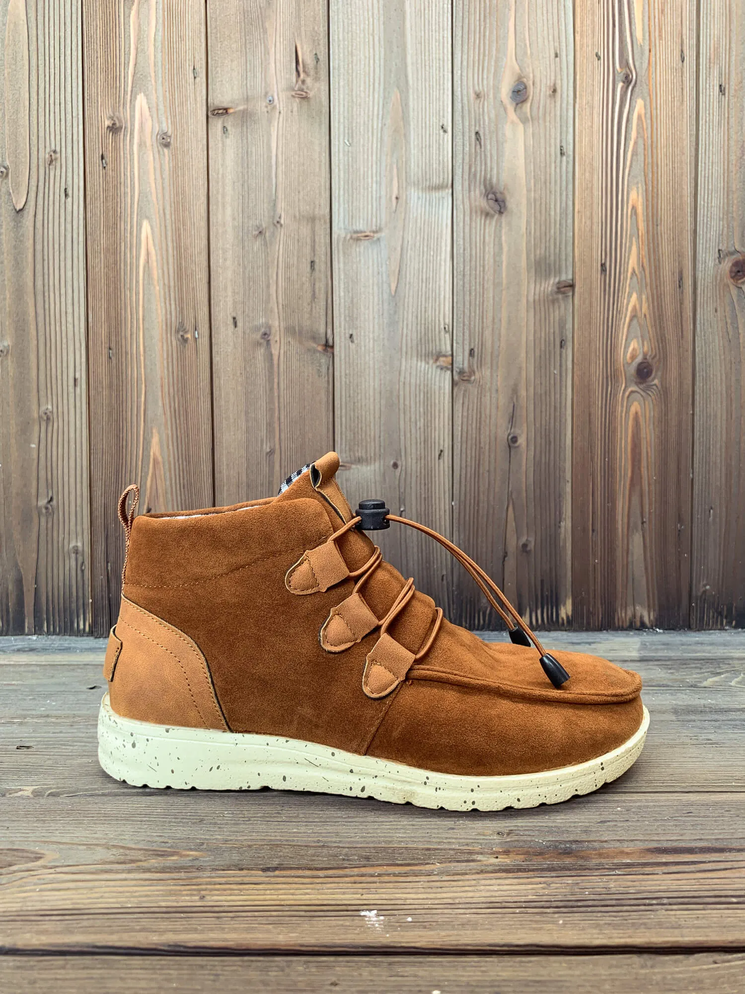 Nirvana Chestnut Bungee Lace-Up Sneaker