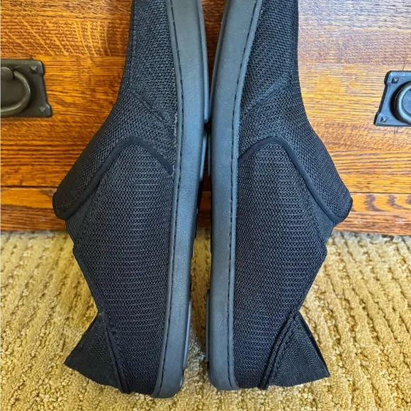 NWOT. Olukai Men's Black Slip-On Shoes