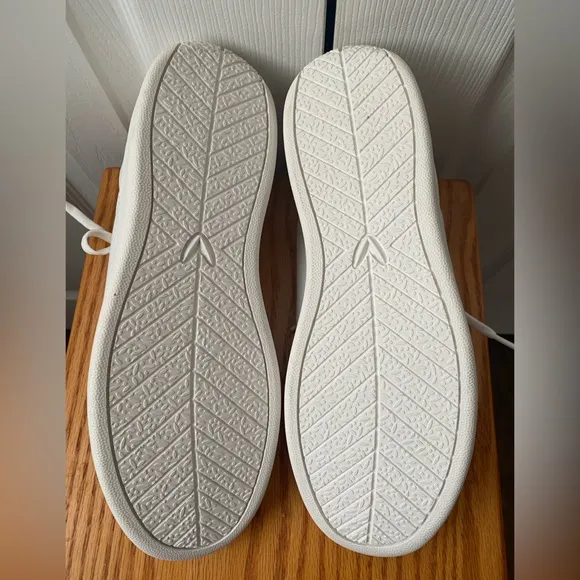 NWOT!VIVAIA Unisex V Prime White Water Repellent Sustainable Sneakers SZ43(10US)