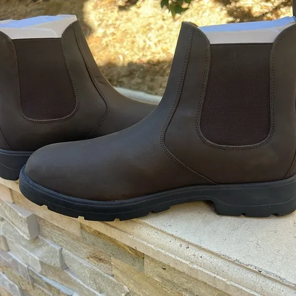 NWT Men’s Stretch Leather Ankle Boots