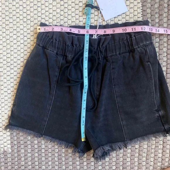 NWT Pistola Salem Cooper Paperbag Drawstrings Short in Black Size Small