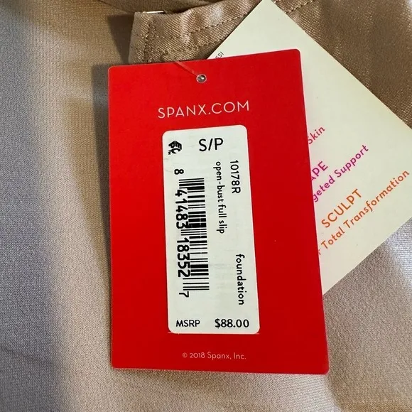 NWT Spanx Open Bust full SmartGrip Slip Small