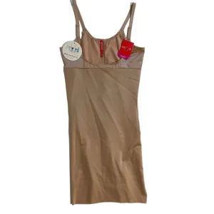 NWT Spanx Open Bust full SmartGrip Slip Small