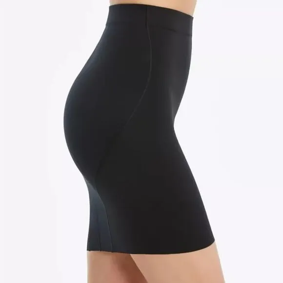 NWT Spanx Shapewear Women Sculpting Half Slip SmartGrip 10179R Black XS