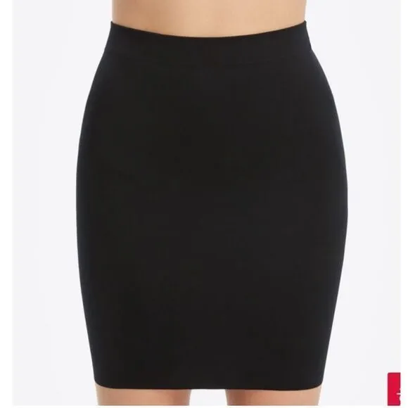 NWT SPANX smart grip half slip