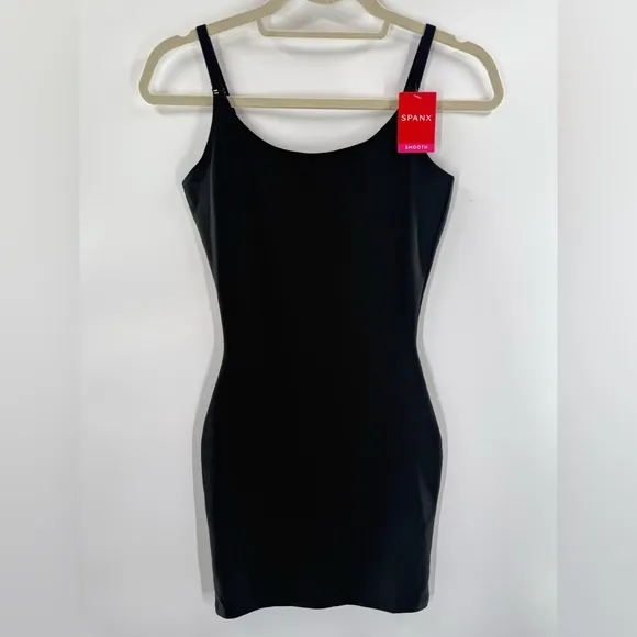 NWT Spanx Socialight Slip