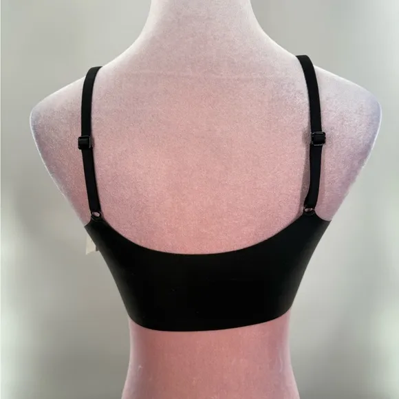 NWT True Scoop Neck Bralette
