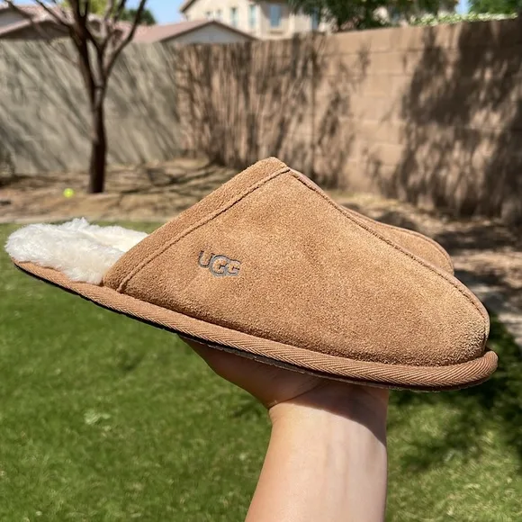 NWT UGG Scuff Slippers!