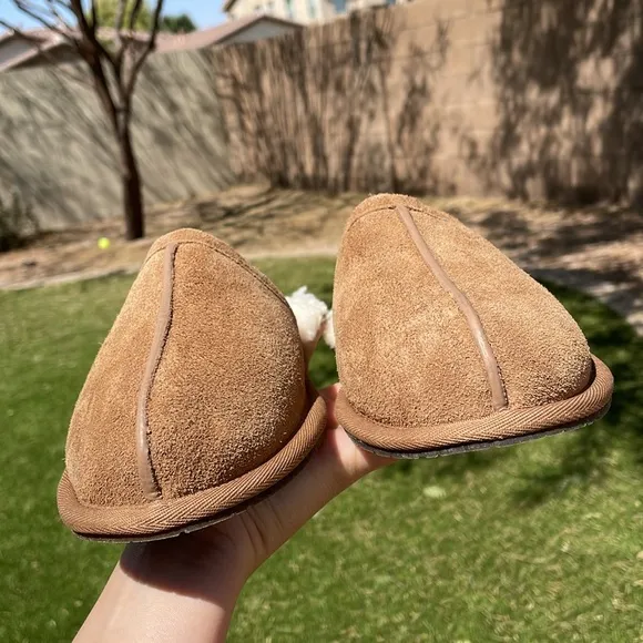 NWT UGG Scuff Slippers!