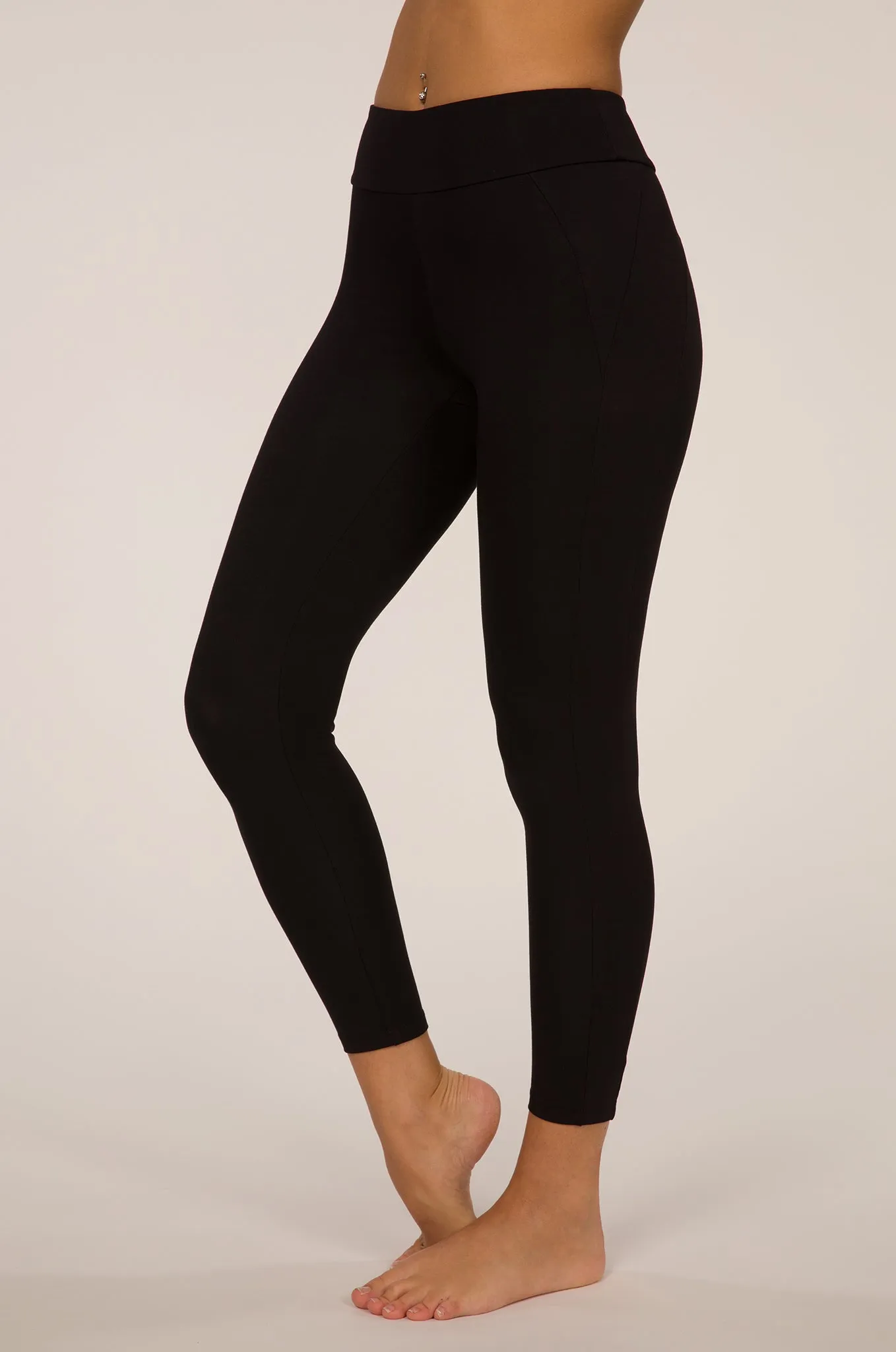 NY High Rise 7/8 Legging - Black