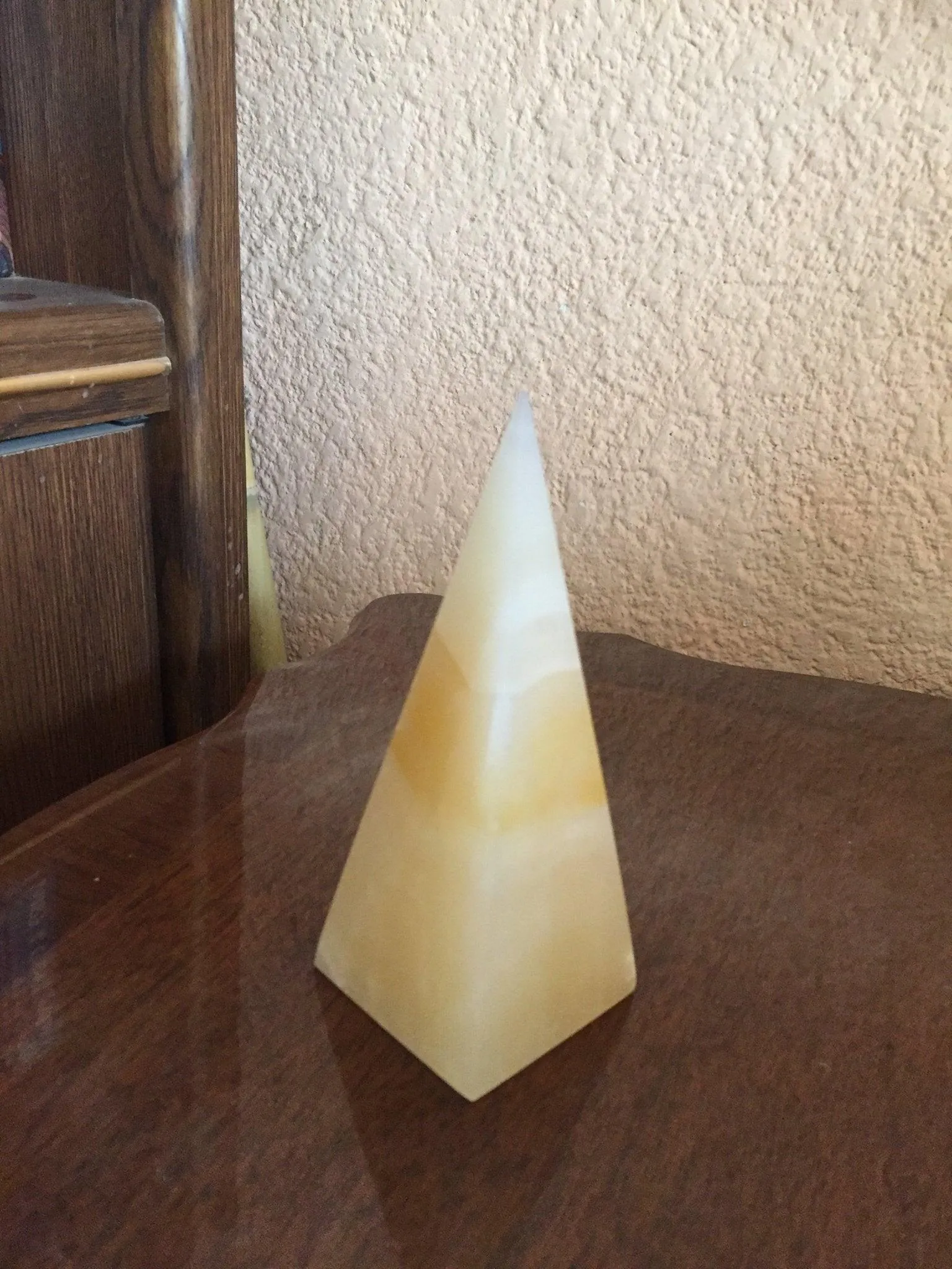 Onix Pyramid