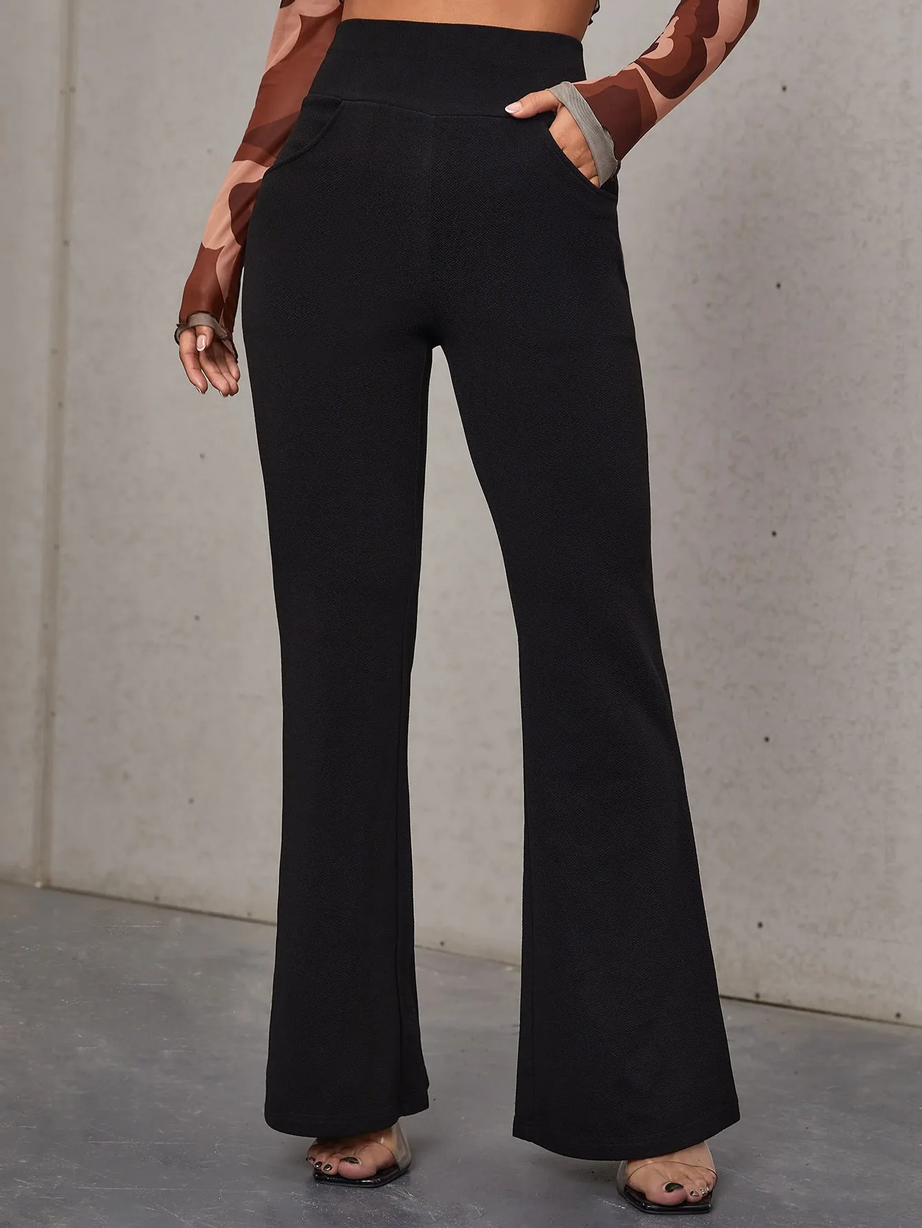 Pantalones acampanados de talle alto - Cherry Vibes