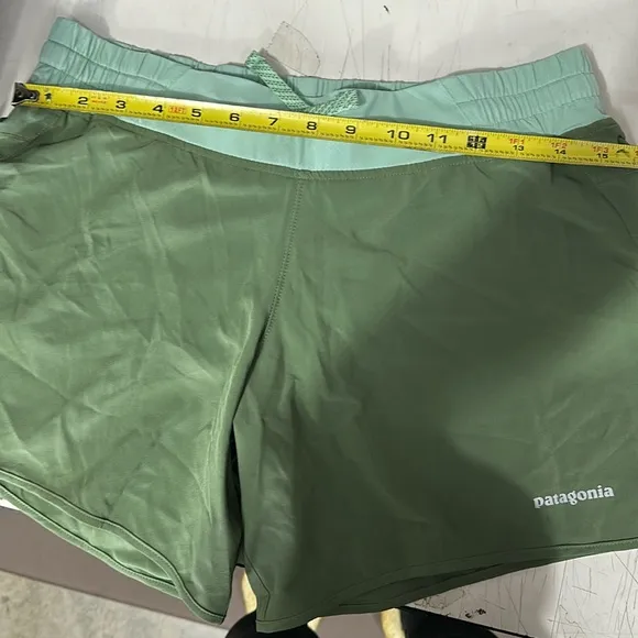 PATAGONIA Womens Camp Green 6&quot; NINE TRAILS SHORTS Running w/ Liner Mint! S