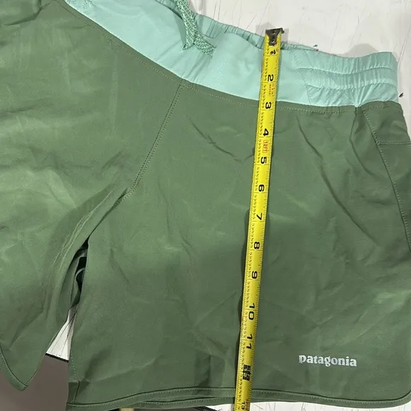 PATAGONIA Womens Camp Green 6&quot; NINE TRAILS SHORTS Running w/ Liner Mint! S