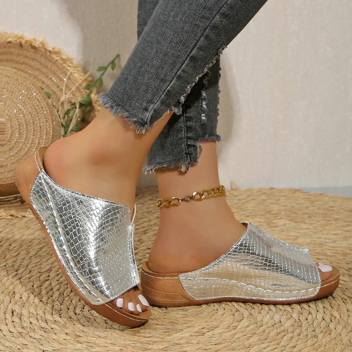 Peep Toe Wedge Fashion Simple Slip-on Fashion Sandal Slippers