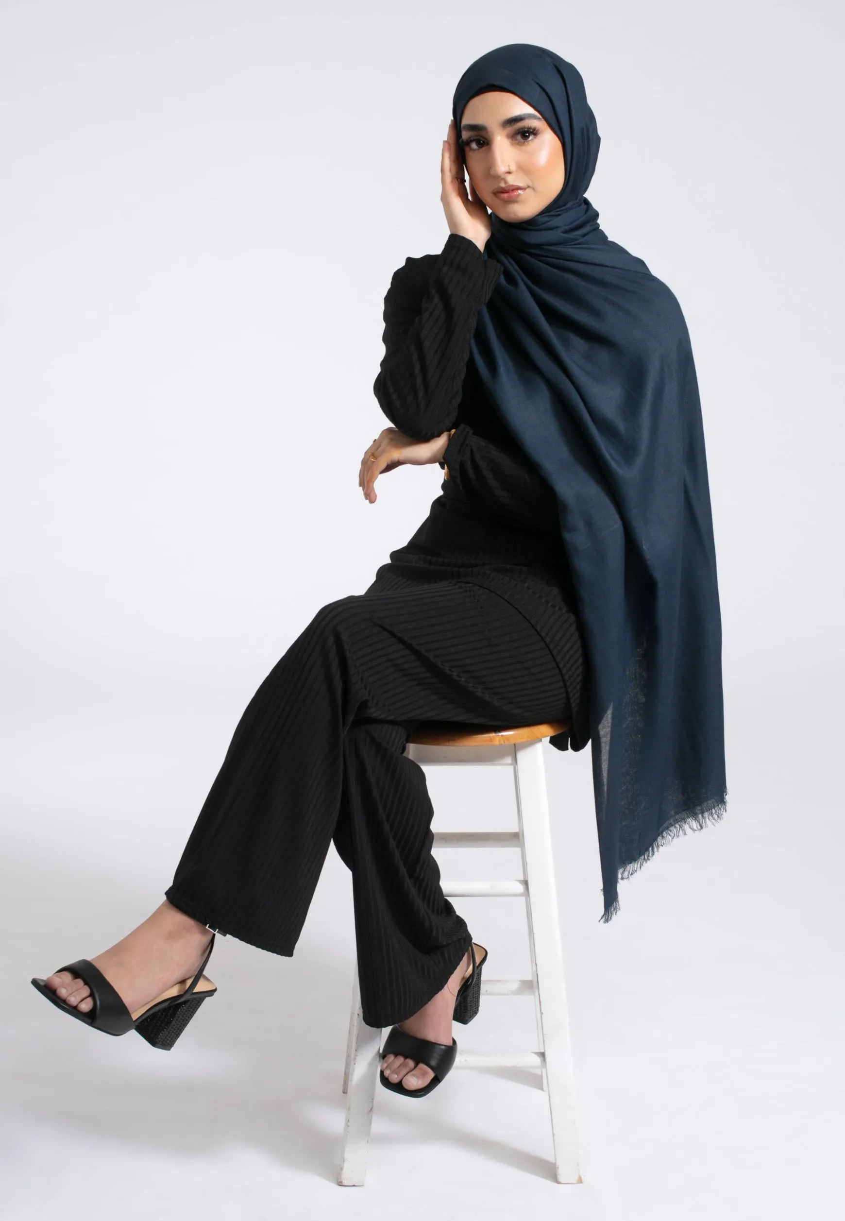 Premium Modal Hijab - Navy