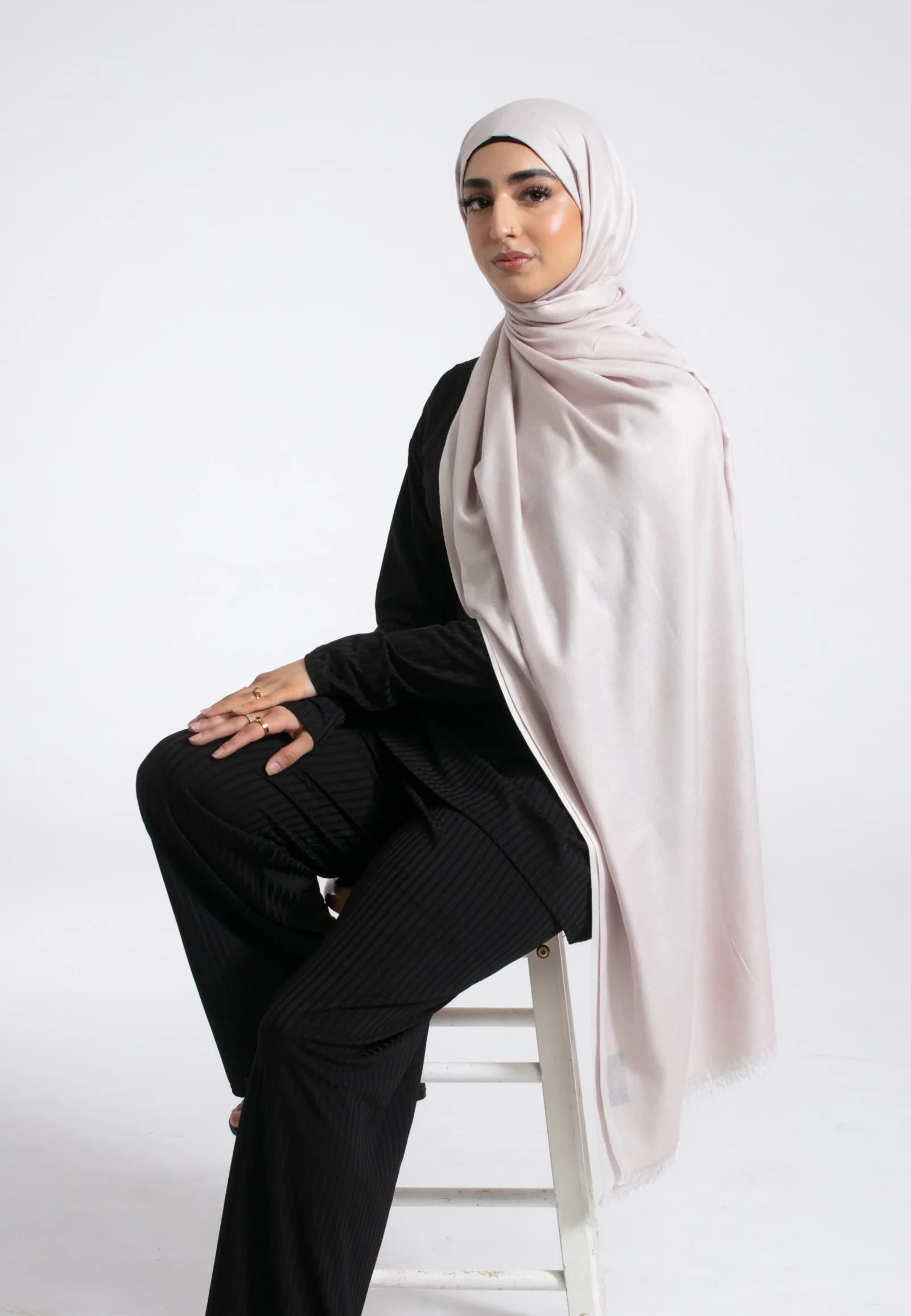 Premium Modal Hijab - Snow White