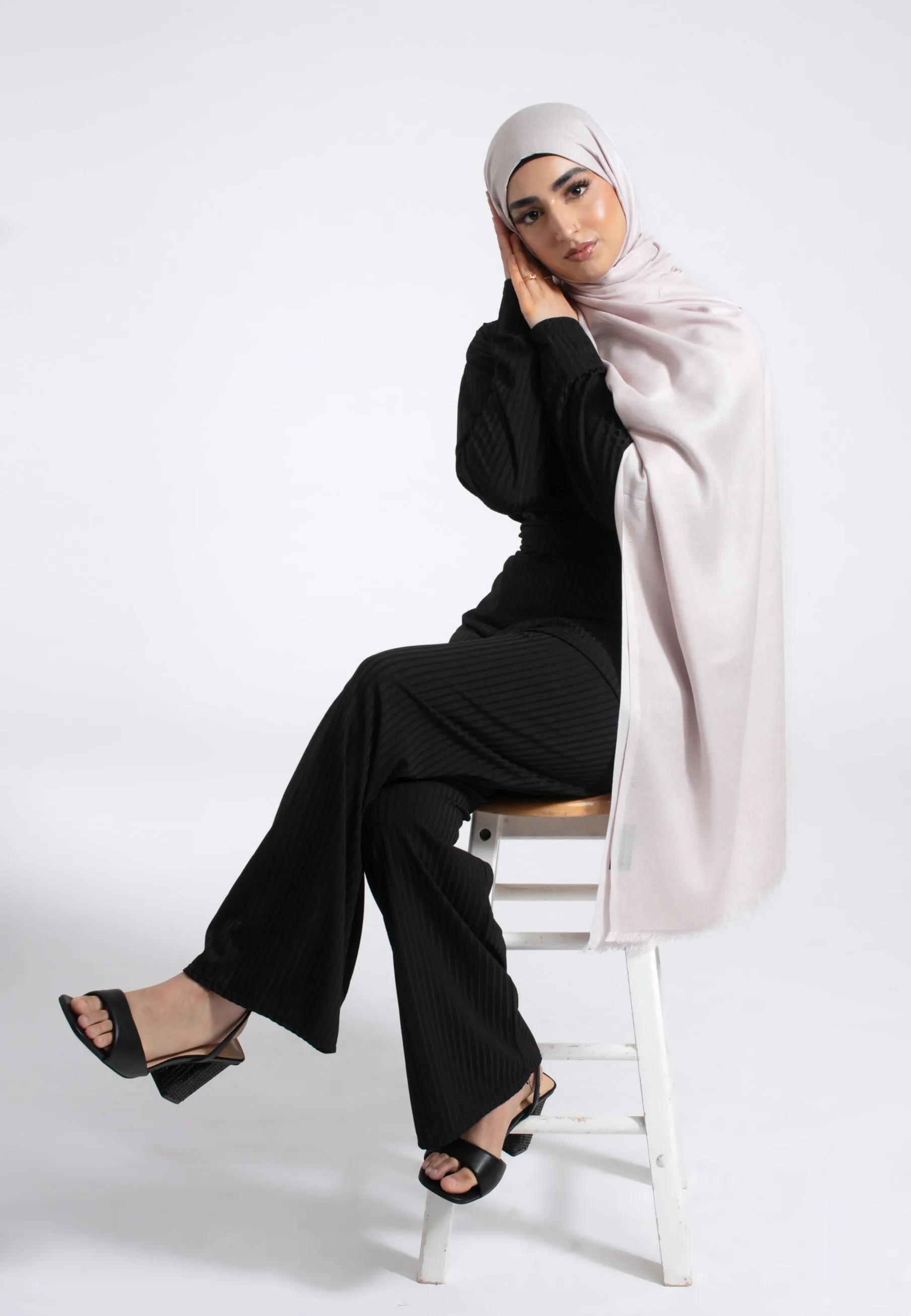 Premium Modal Hijab - Snow White