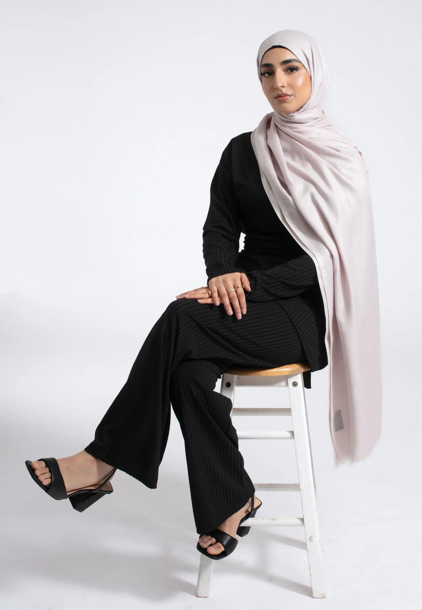 Premium Modal Hijab - Snow White