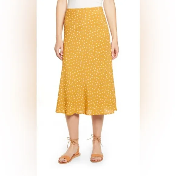 Rails Marigold Yellow London Anya Print Midi Swing Skirt, Size Medium, NWT