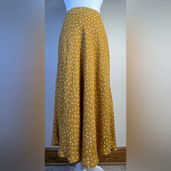 Rails Marigold Yellow London Anya Print Midi Swing Skirt, Size Medium, NWT