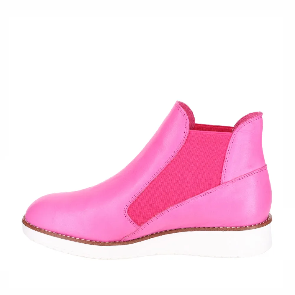 RALLY - Hot Pink
