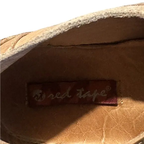 Red Tape Moccasin Shoes Mens Size 10 1/2 Tan Toned Genuine Leather Rubber Sole