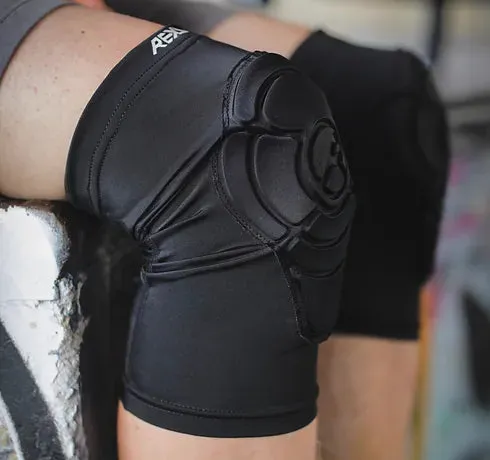 REKD Pro Knee Gasket - Black