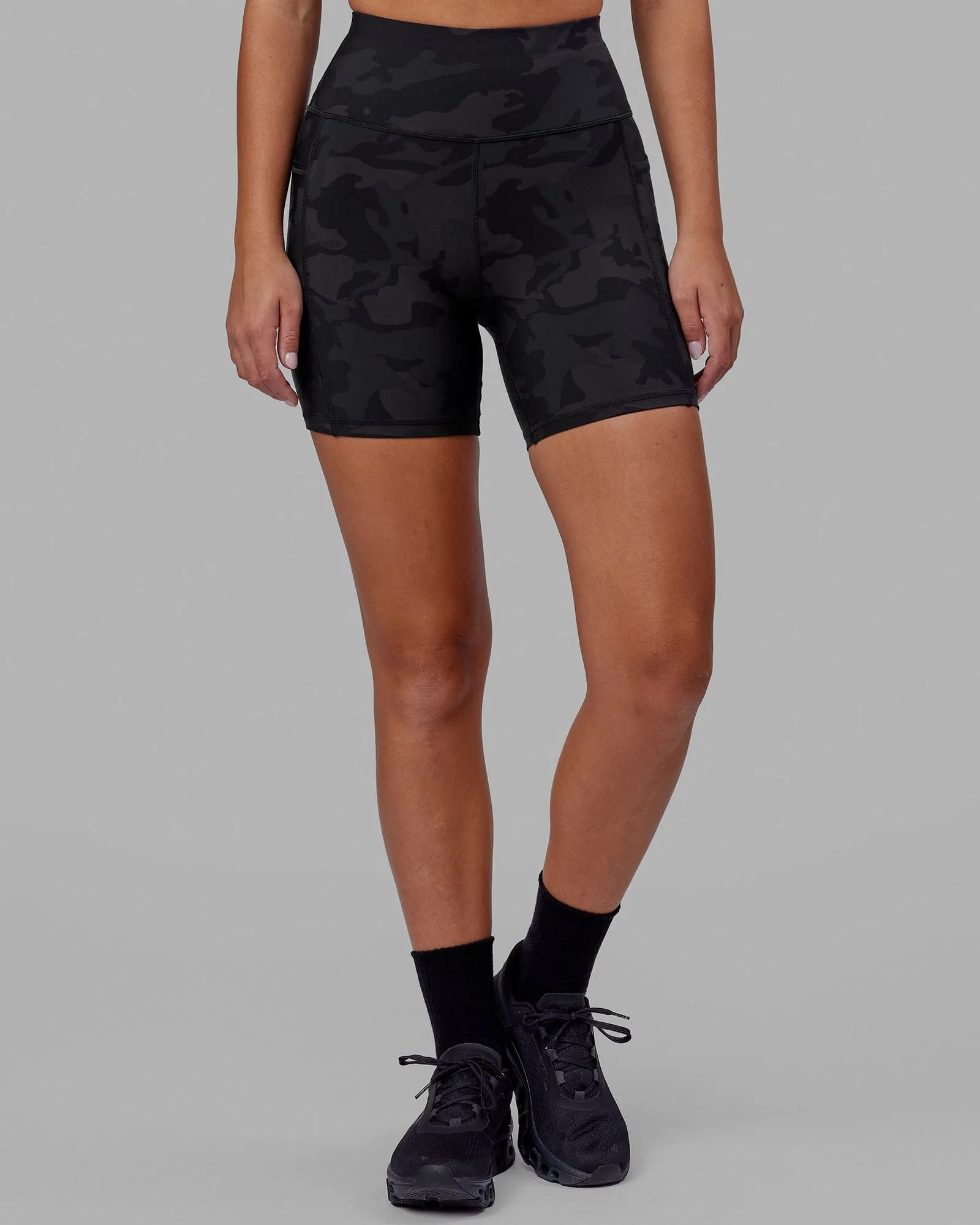 Rep Mid Short Tight - Black-Camo