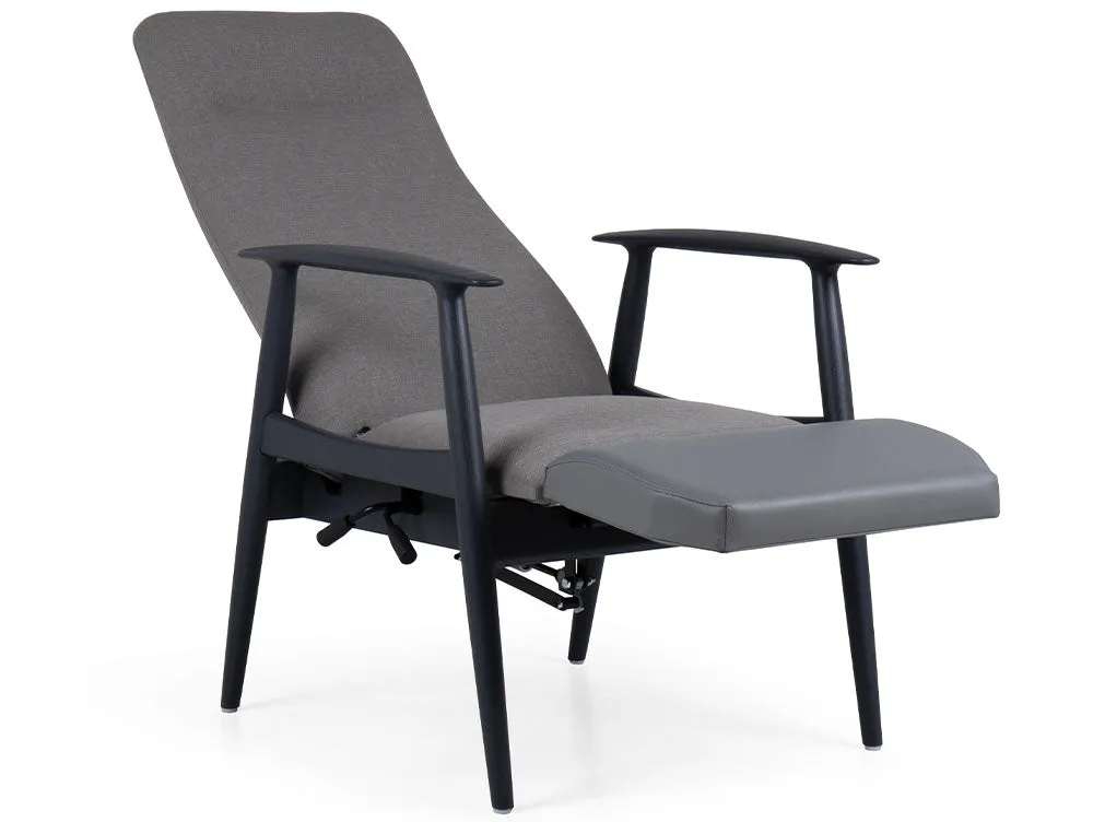 Sandal Recliner