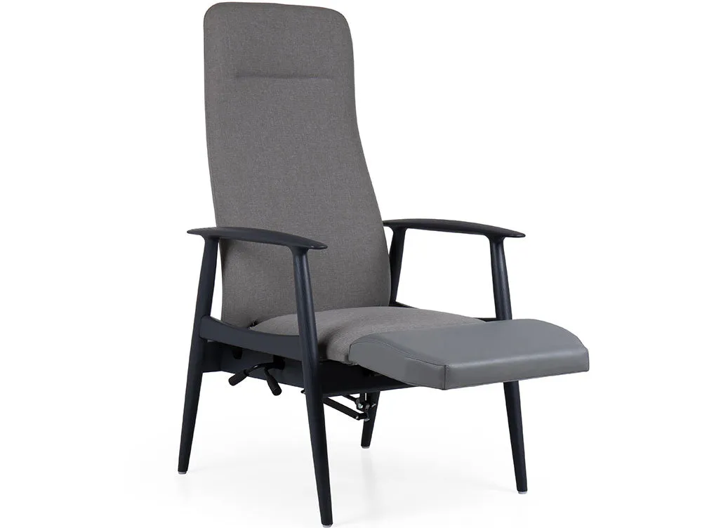 Sandal Recliner