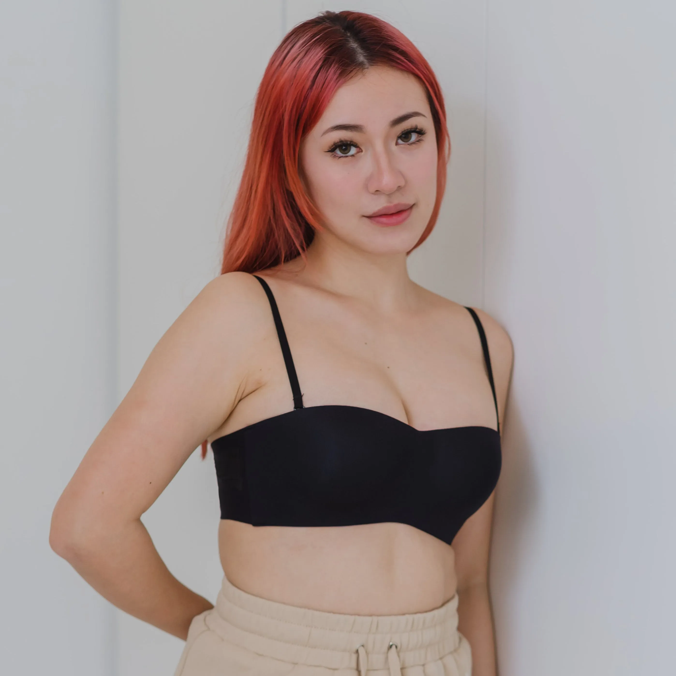 Scoop Me Up! Anti-Slip Seamless Strapless Wireless Bra in Black (Size S & XL Only)