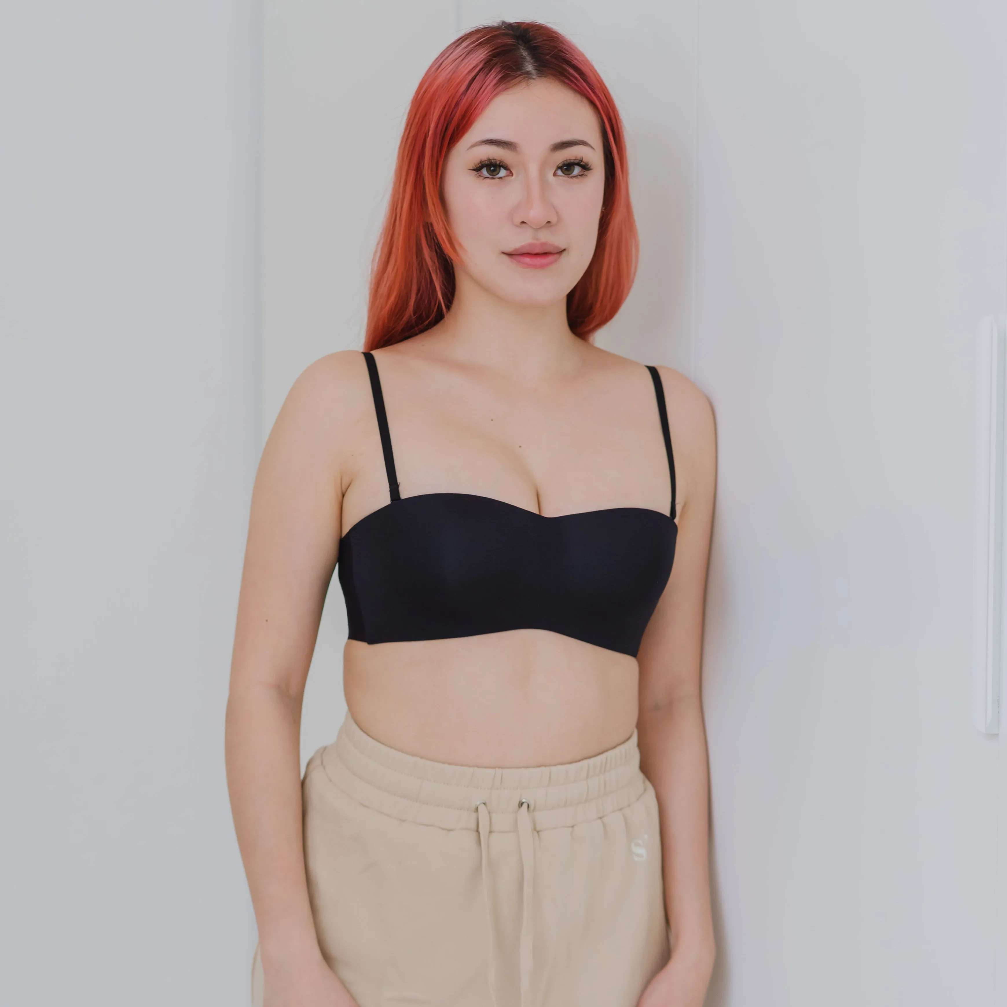 Scoop Me Up! Anti-Slip Seamless Strapless Wireless Bra in Black (Size S & XL Only)