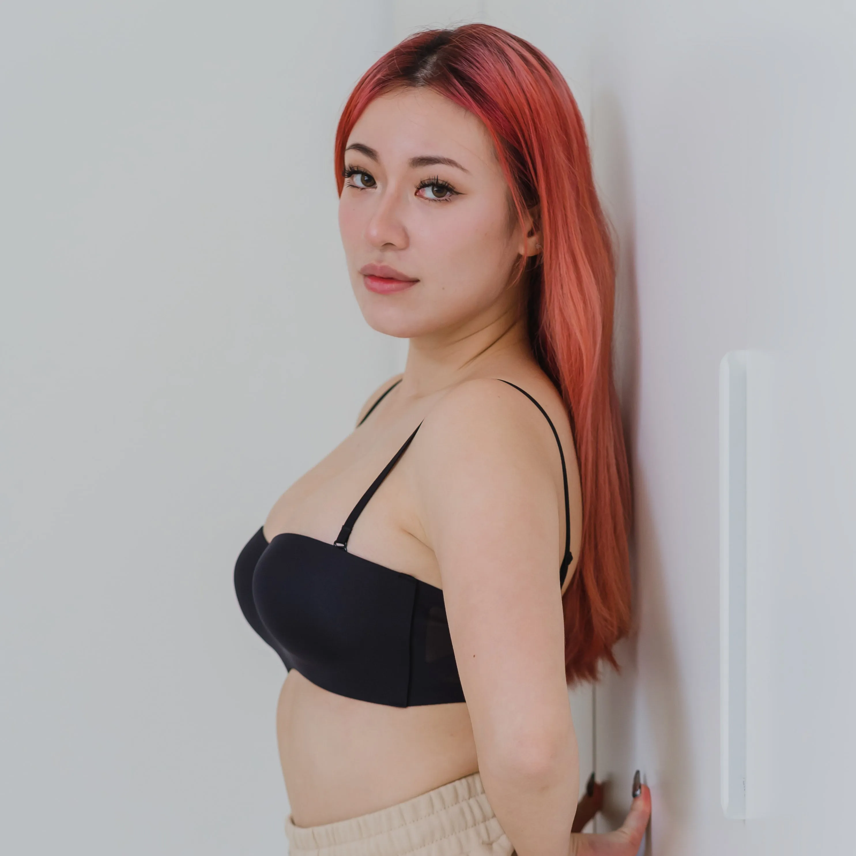 Scoop Me Up! Anti-Slip Seamless Strapless Wireless Bra in Black (Size S & XL Only)