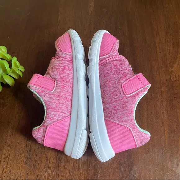 See Kai Run Pink &amp; White Basics Stryker Toddler Sneakers Shoes Size 7