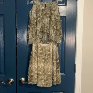 Show Me Your MuMu, medium. Tan/cream. Animal skin design. Perfect condition!