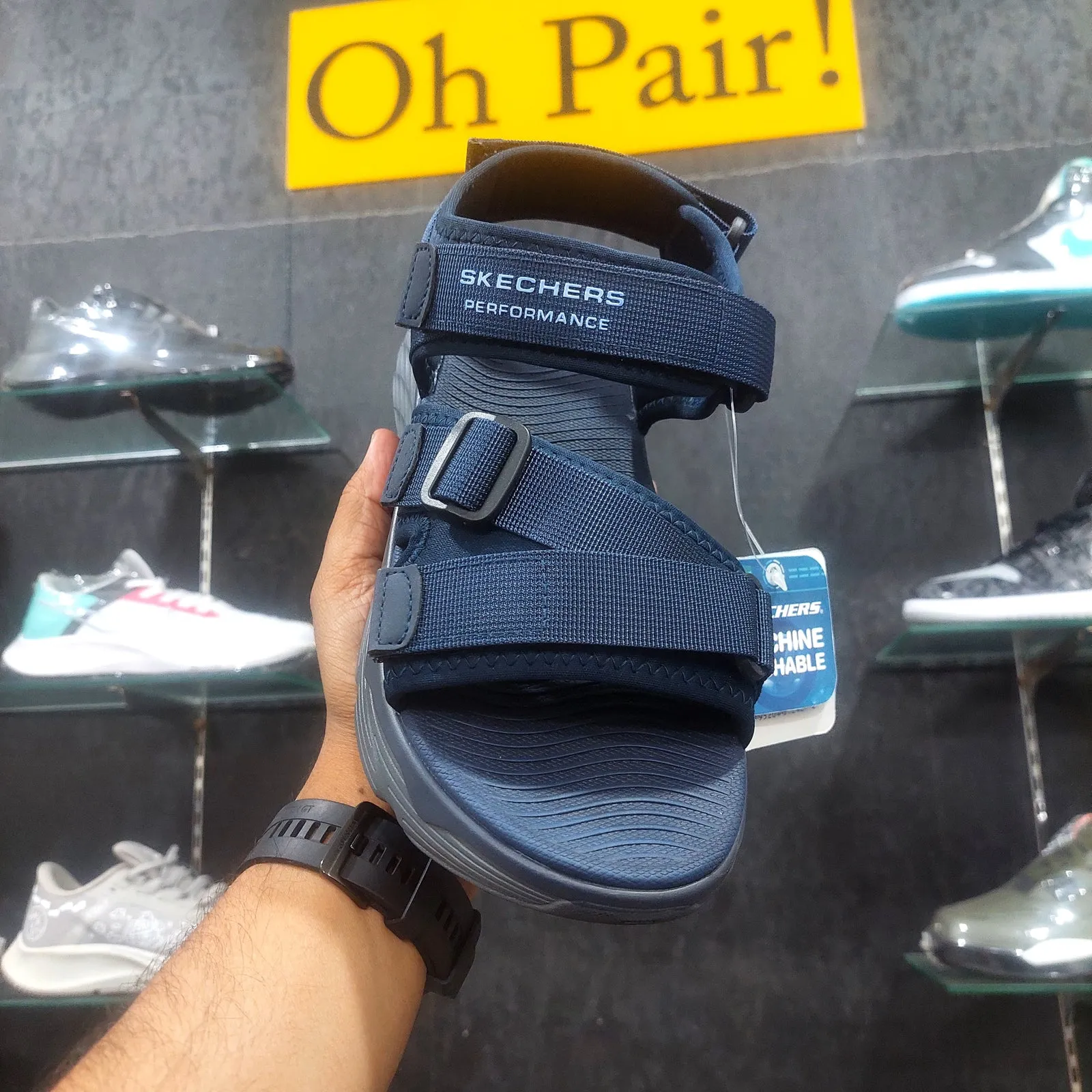 Sketchers Ultra-Go Goga Mat Double Strap Sandal - Navy