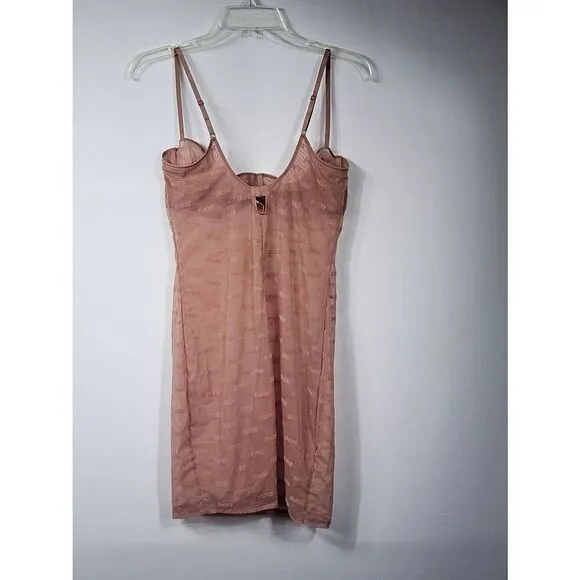 Skims full slip