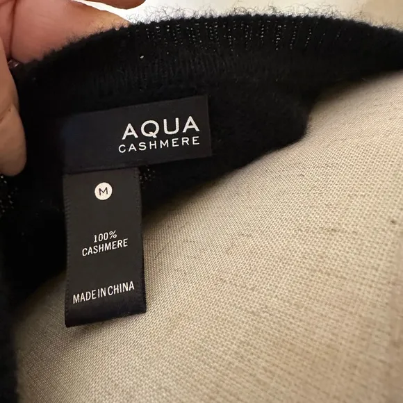 Soft &amp; beautiful short sleeved black cashmere sweater dress by Aqua Size Medium