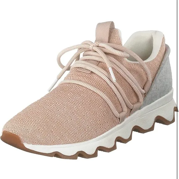 SOREL kinetic lace sneaker in pink/grey