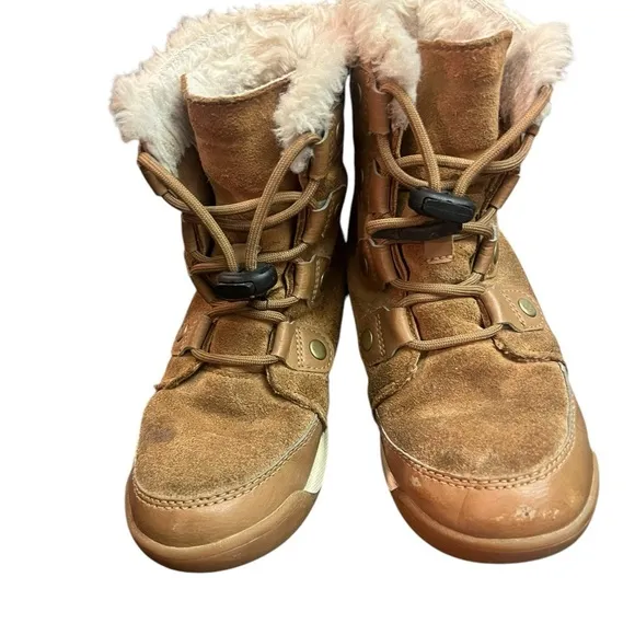 Sorel youth Whitney winter sneaker snow boot boy girl size one little kids